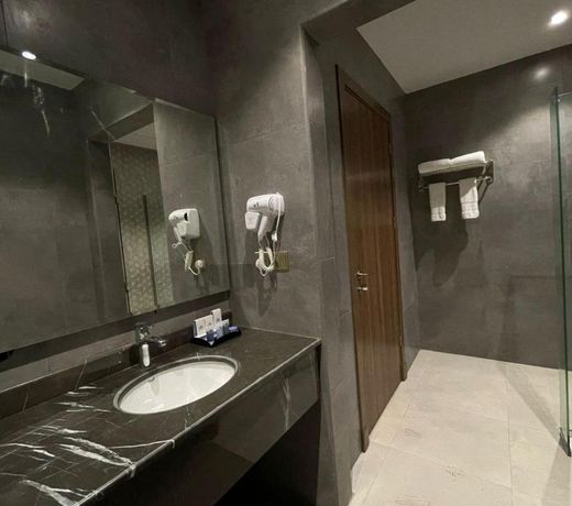 ÙÙØ¯Ù Ø³Ø±ÙØ§Øª Ø¨Ø§Ø±Ù Ø¬Ø¯Ù Sarwat Park Hotel Jeddah