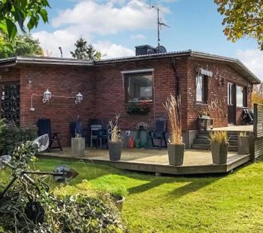 Beautiful home in Svanesund with Sauna and 3 Bedrooms