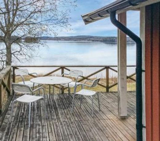 Stunning home in Ludvika with 4 Bedrooms, Sauna and WiFi