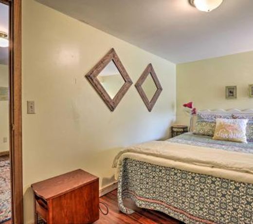 Riverfront Townsend Apt - 18 Miles to Pigeon Forge