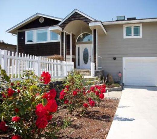 Scenic Lake View Home