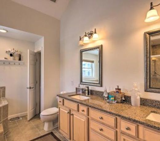 Beech Mountain Home with Sunset View by Skiing and Hiking