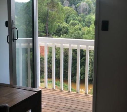 Currumbin Valley View Cottage