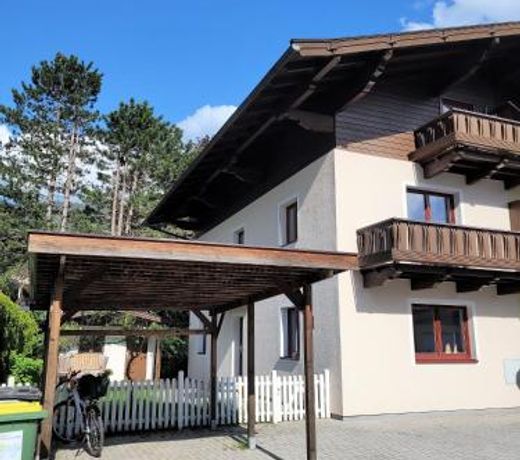 The Steinbock Lodge with garden and bbq