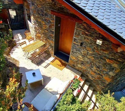Casa amb molt encant i tranquilitat.