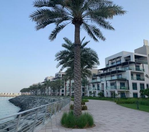 Apartments with three bedrooms at address hotel