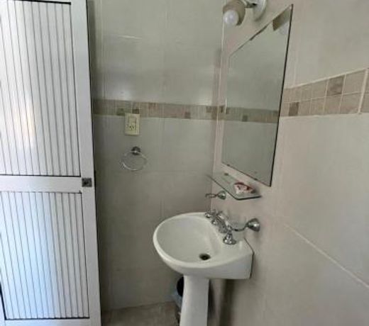 La Escala ll