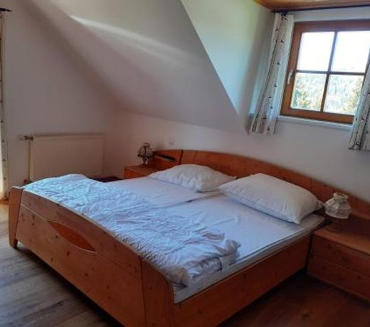 Lachtalhutte