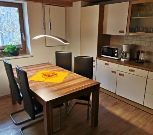 GroÃzugige 80mÂ² Wohnung in ruhiger Lage