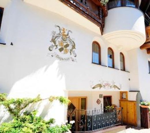 Summit Residence