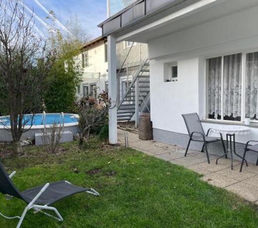 Cheap Outlet Center Apartment with Pool