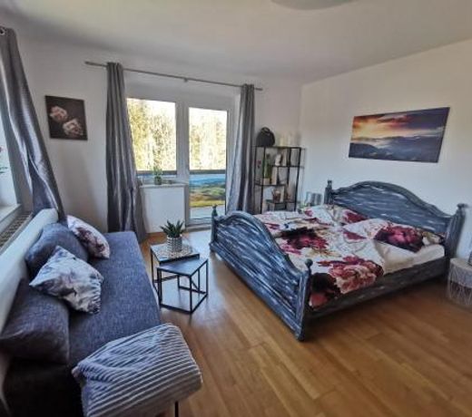 HomeW4 - Rosen Apartment