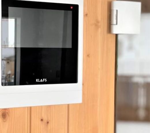 H21 - Modernes Ferienhaus 145qm, 4SZ, Wellnessbereich mit Sauna und Dachterrasse mit Panoramablick, Kuhlen und Heizen mit Geothermie