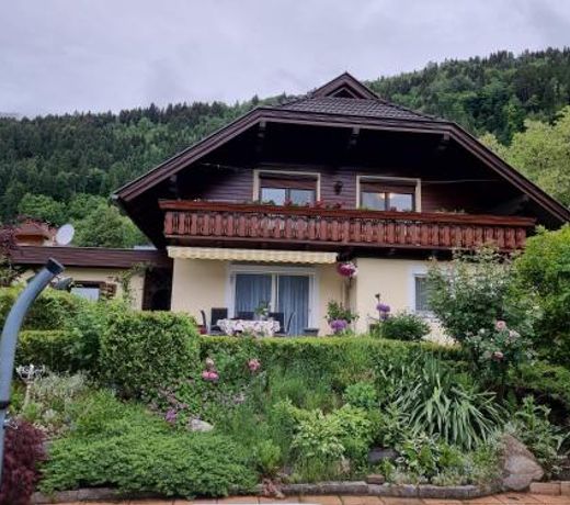 Haus Flora - Ferienwohnung Bodensdorf