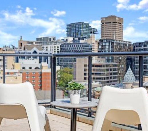 KOZYGURU Sydney CBD Lovely 2 Bedroom APT with Amazing City View NHA653