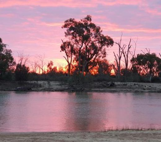 Riversands Rest Accommodation Paringa - Tea Tree Cottage
