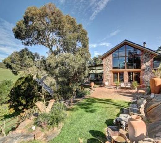 Highland valley escape -High Roost B&B