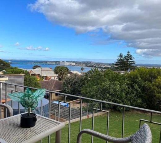 Celestial Heights - Stunning Views of City & Bay