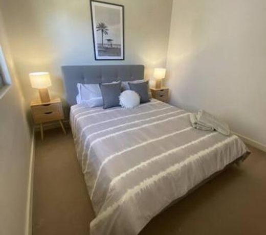 Bright 1 Bedroom Joondalup Stay