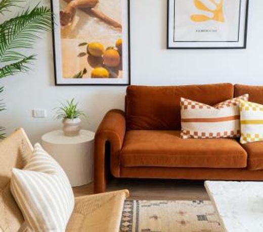 Luxury hideaway holiday unit in CBD