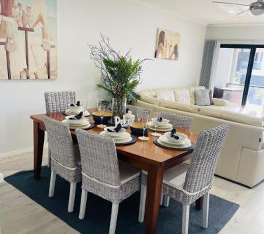 U2 @ Moana Beach 2 Bdrm/1 Bathrm Exclusive Apt