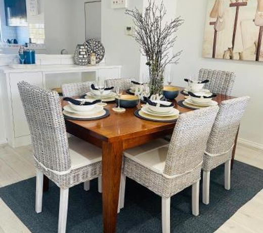 U2 @ Moana Beach 2 Bdrm/1 Bathrm Exclusive Apt