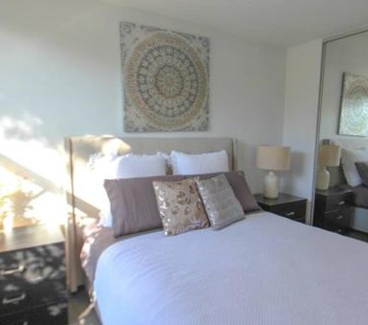 Boutique Heidelberg Heights 2BR apartment - G01