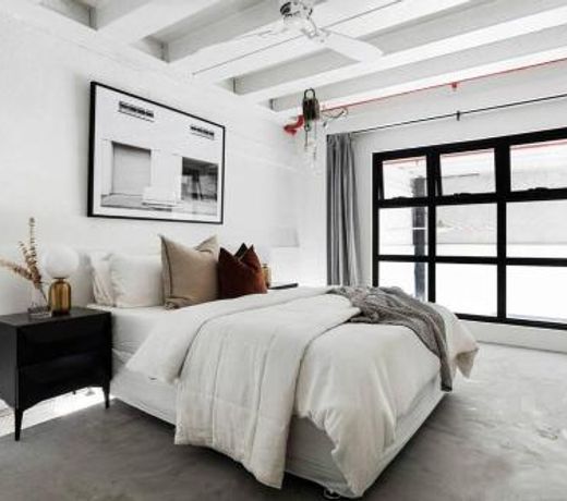 New York Converted Warehouse Apartment in Richmond