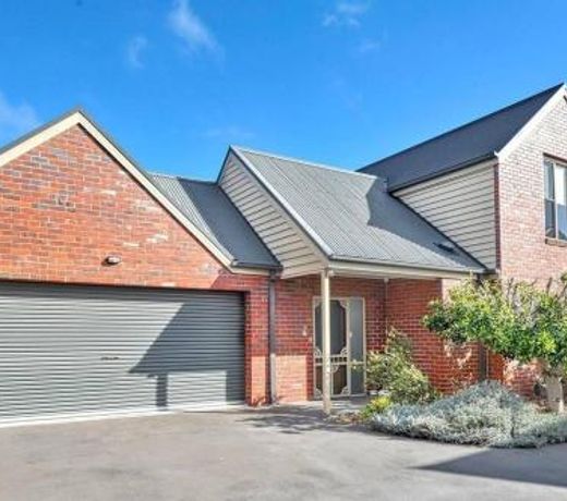 Central Villa/Two King beds/Disabled/Family/Pets