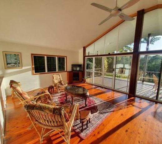 Private Rainforest Ridge Retreat