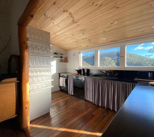 Misty Mountain Cottage at Krambach