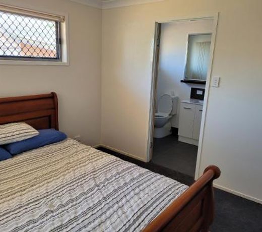 Markwell St Villas