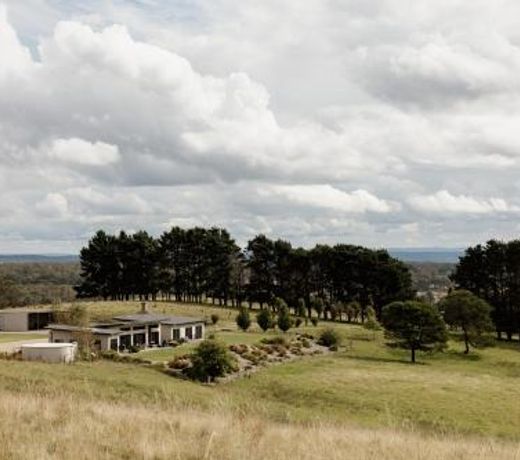 Luxury Modern Farm Stay in the Southern Highlands