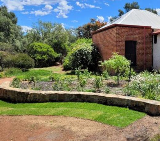 Eccles - Rustic style accommodation with Mod Cons