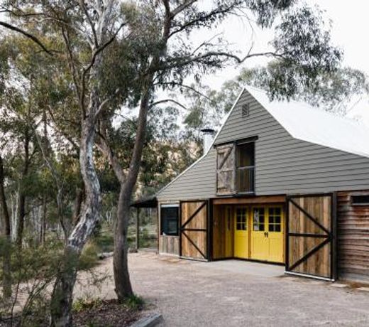 Long Alley Barn
