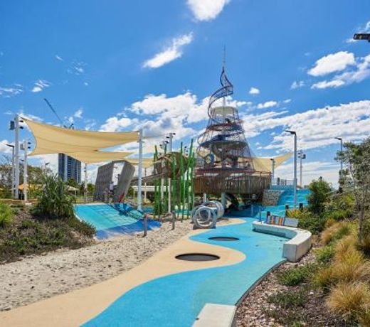 Comfort Two Bedroom Apartment Next to water park in Southport