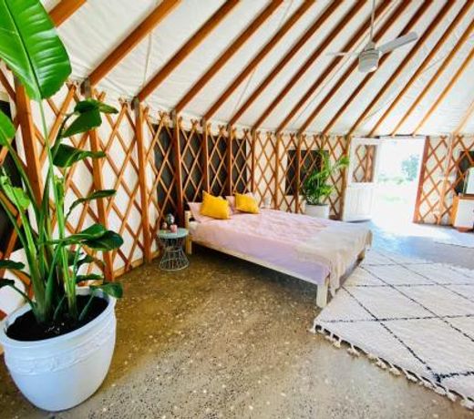 Byron Bay Hinterland Eco-Retreat Ivory Yurt