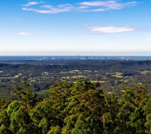 Beautiful Home with Breath-taking Views Mt Tamborine