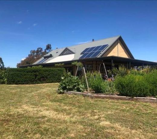 275 Zig Zag - Stunning country property with amazing views