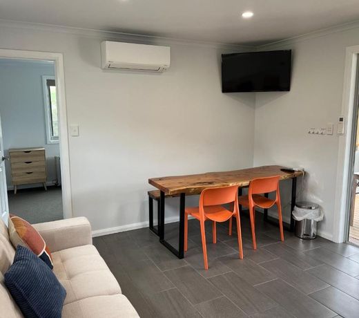 Derby Digs Cabin