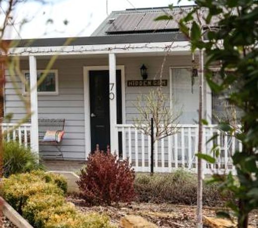 Hidden Gem ~ Luxury Cottage near Lake Daylesford