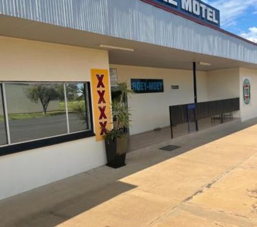 Clermont Hotel Motel