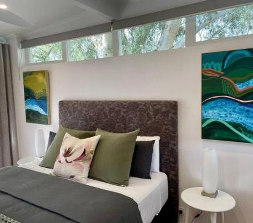 Modern Stylish Self-contained Apartment