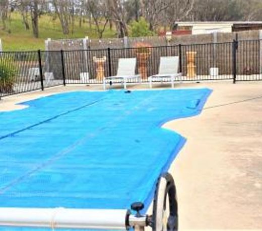 Alma Retreat, King bed, Family, Pet Friendly
