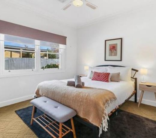 Mansfield Family Getaway - sleeps 10