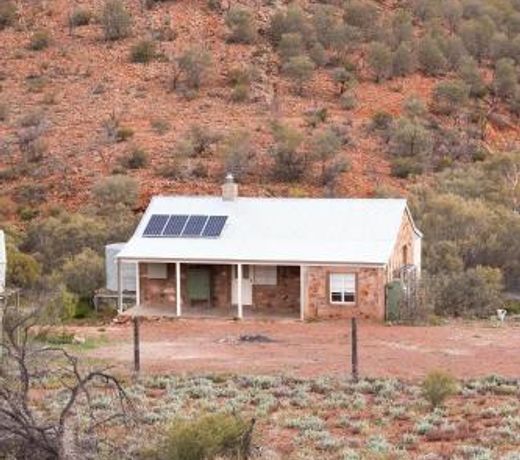 Nudlamutana Hut - Vulkathunha-Gammon Ranges National Park