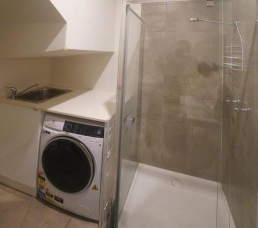 Modern air-conditioned 3-bedroom townhouse in centre of Cape Woolamai