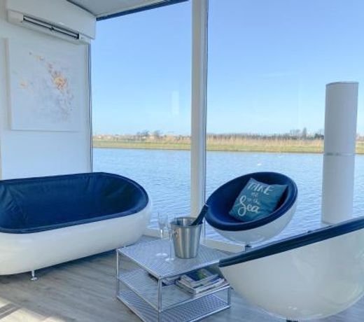 Homeboat Glamping
