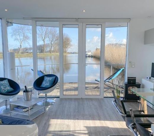 Homeboat Glamping