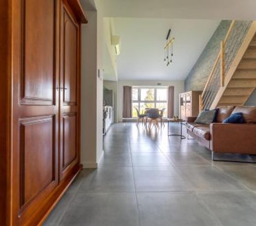 De Hoog Velden 13
